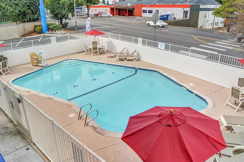 Hotel 6-portland, Or -