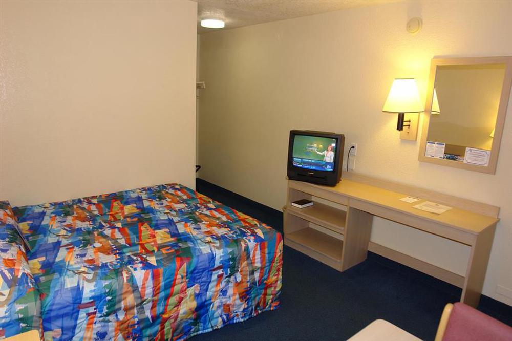 Hotel 6-portland, Or -